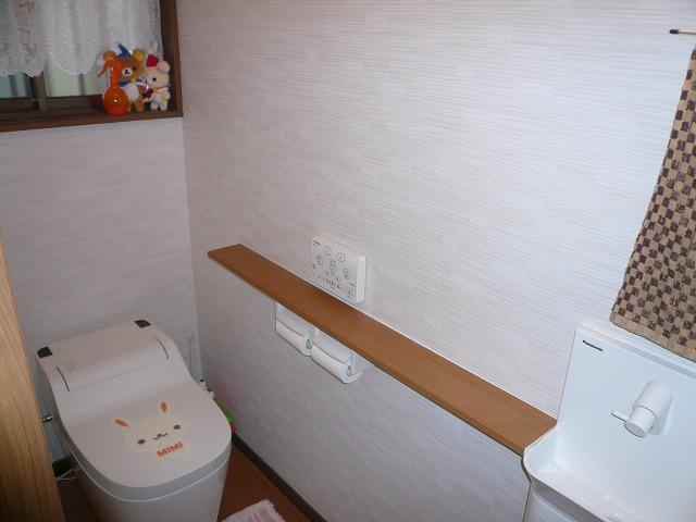 Toilet. ☆ Warm water washing toilet seat