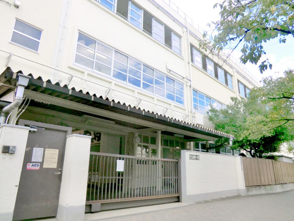 Primary school. Higashi-Osaka 599m up to municipal Nagase North Elementary School