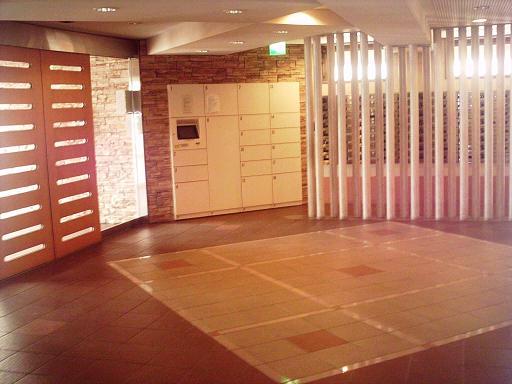 Other common areas. Entrance hall