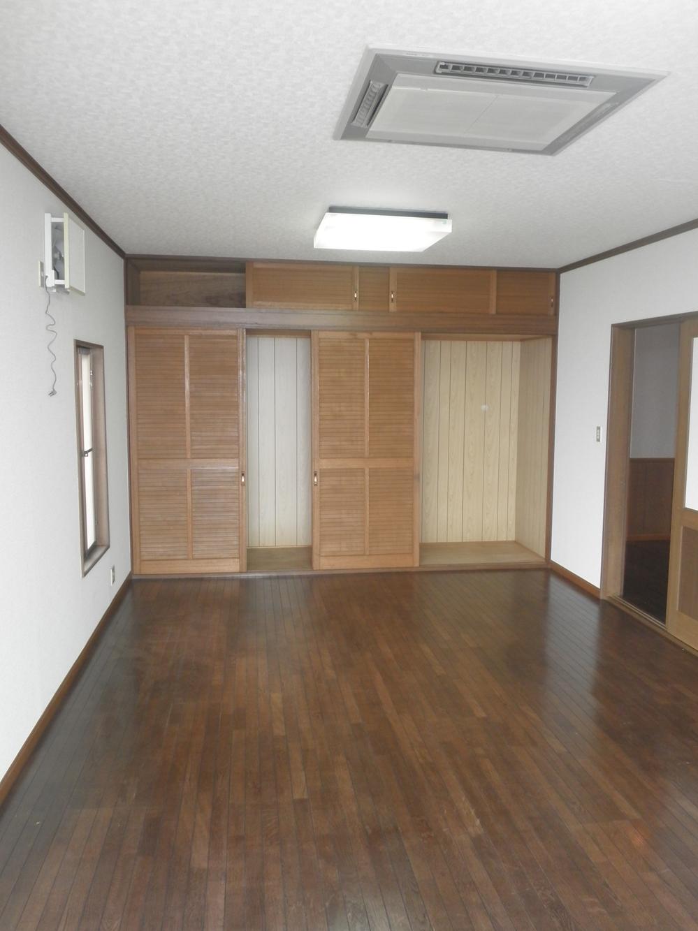 Non-living room. 3 Kaiyoshitsu 15 Pledge