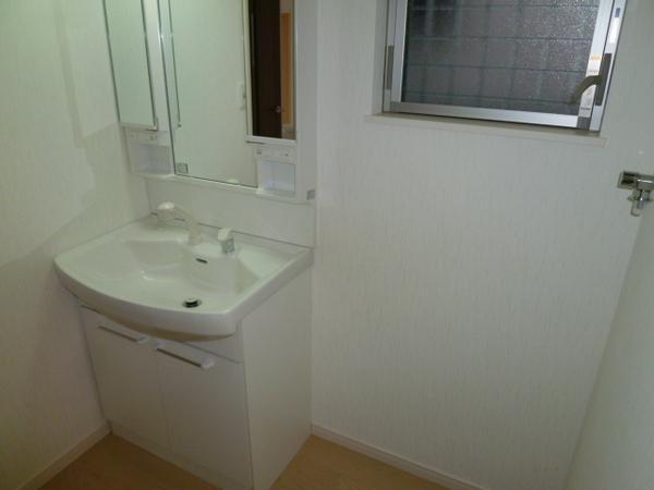 Wash basin, toilet. Dressed also smoothly with wash basin with shower