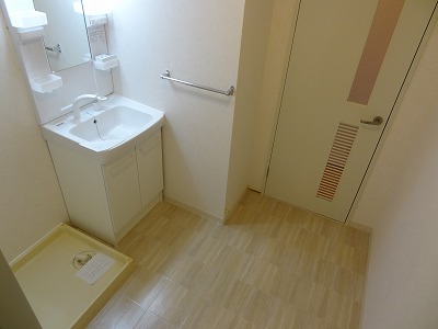 Washroom. Spacious washroom ☆ 