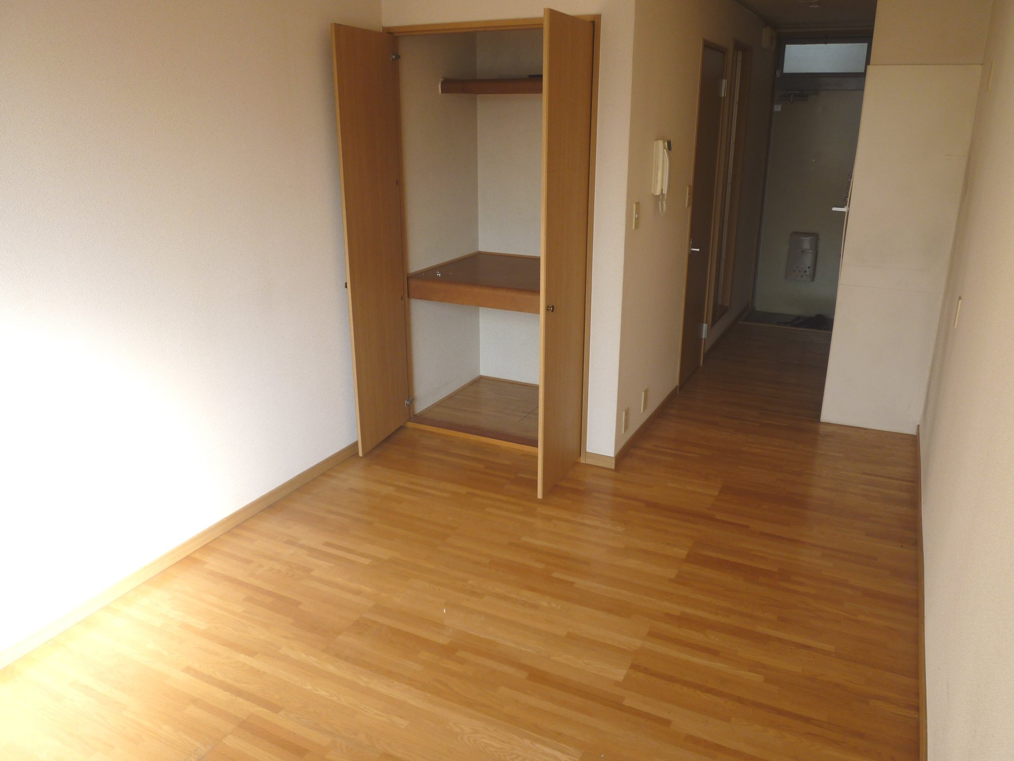 Other room space. It is with storage of Western-style.