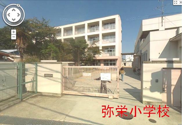 Primary school. Higashi Osaka Municipal Yasaka to elementary school 374m