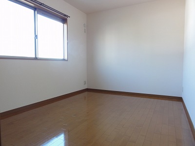 Other room space. I want to hear detailed explanation! Please contact us with any thing! 