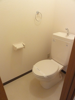 Toilet. Also by e-mail, Contact by telephone feel free to. 