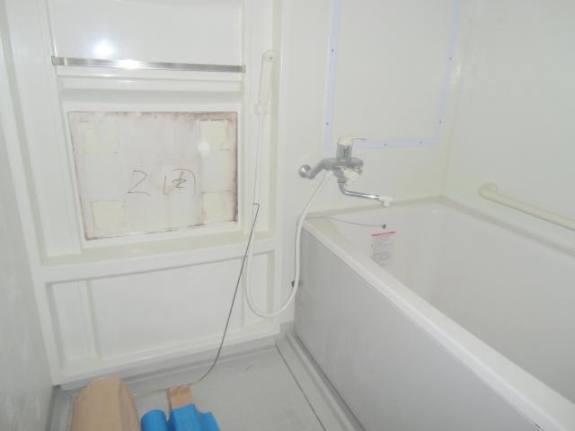 Bathroom. mirror ・ Shower mixing faucet had made