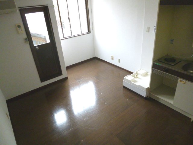 Living and room. For indoor YoshiSo. 