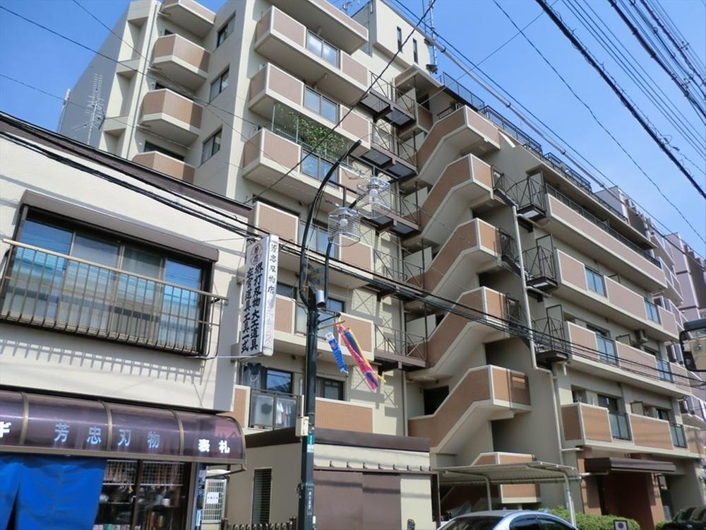 Local appearance photo