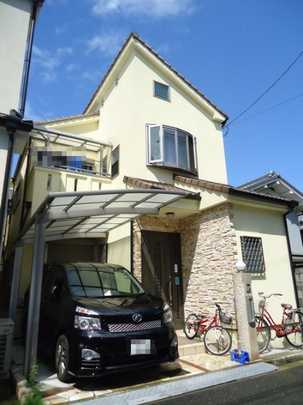 Local appearance photo. The building is the appearance. Shooting from the southeast direction.