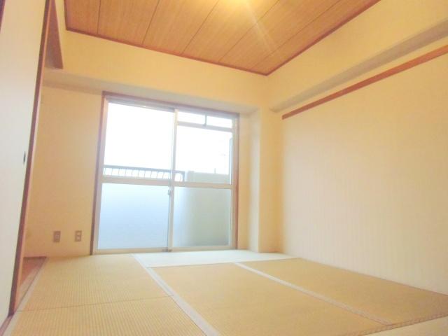 Non-living room. Japanese-style room 6 quires