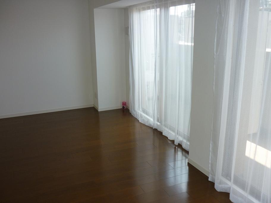 Living. Indoor (11 May 2013) Shooting