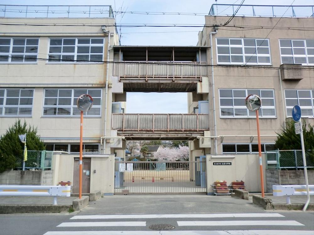 Primary school. Higashi Osaka Municipal Kitamiya to elementary school 631m