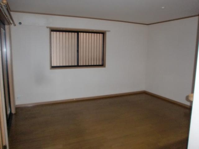 Living. ■ Wide it is living
