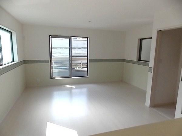 Same specifications photos (living). House flowing time of Attakai family