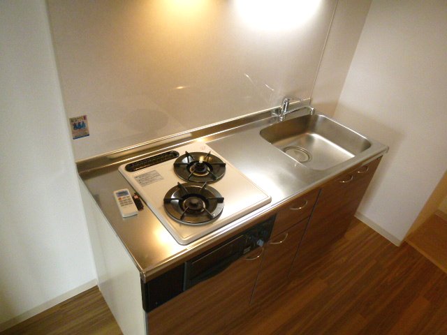 Kitchen. It is perfect also dishes with two-burner stove. 