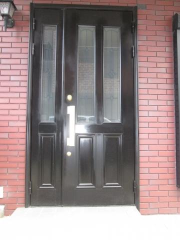 Entrance. It is the entrance door
