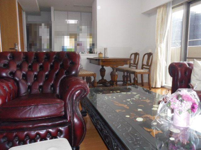 Living. Indoor (11 May 2013) Shooting