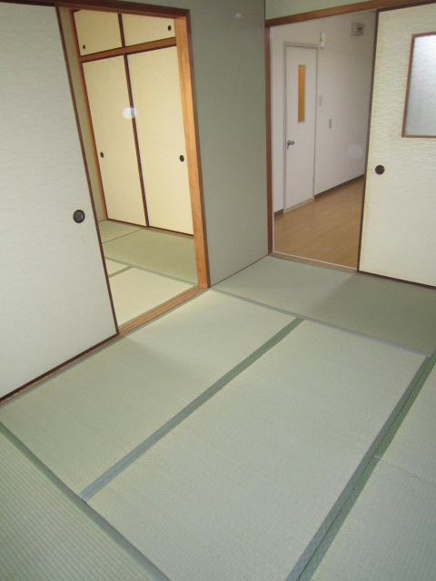 Other room space