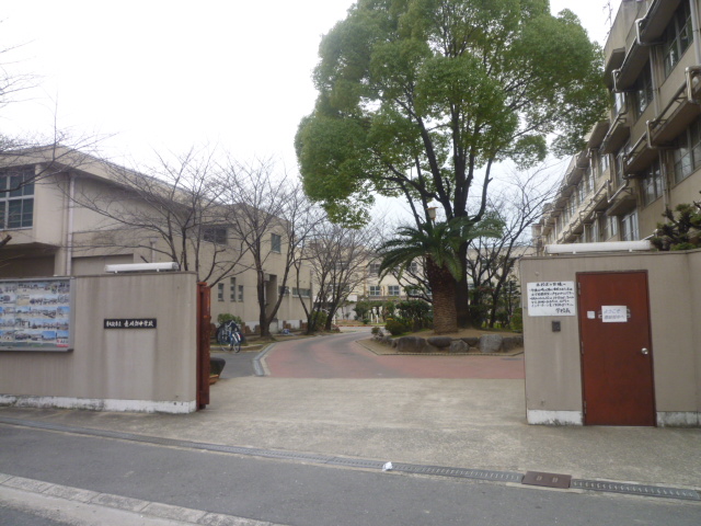 Junior high school. Higashi-Osaka Tatsui Kibe 1651m up to junior high school (junior high school)