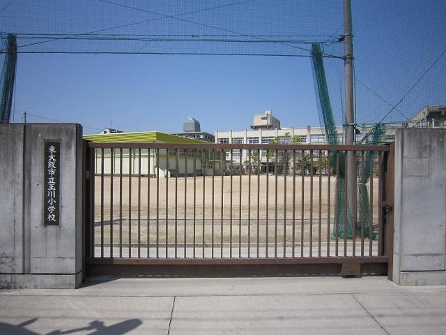 Primary school. Tamagawa until elementary school 100m