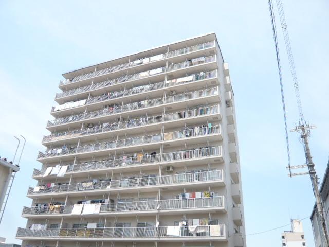 Local appearance photo. Local (05 May 2013) Shooting