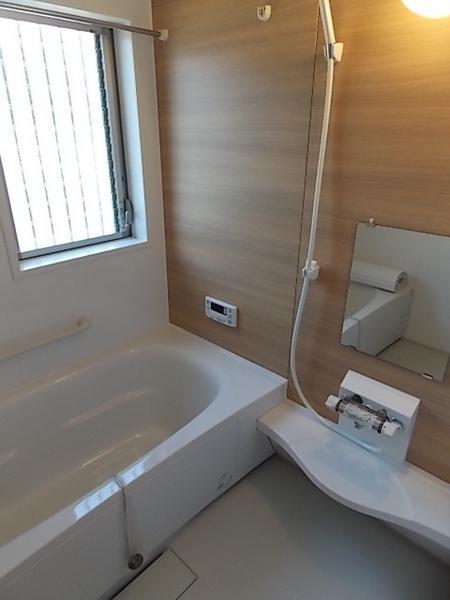Same specifications photo (bathroom). With safe bathroom dryer in your laundry on a rainy day or a cold day