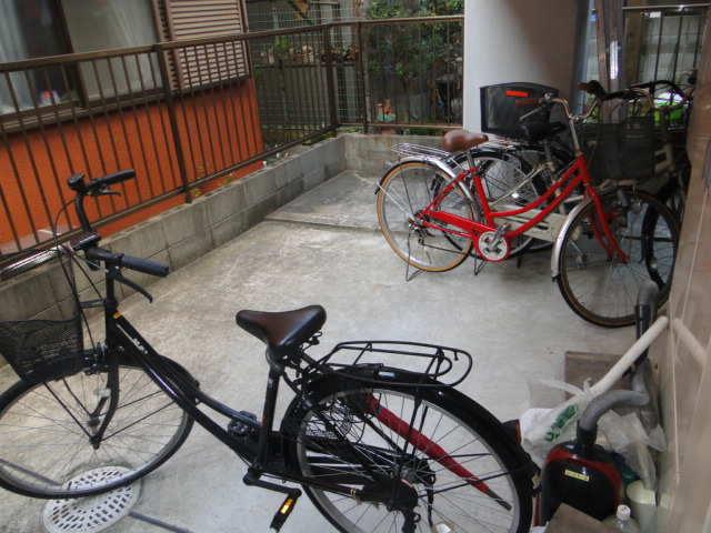 Other common areas. There is also a bicycle parking space