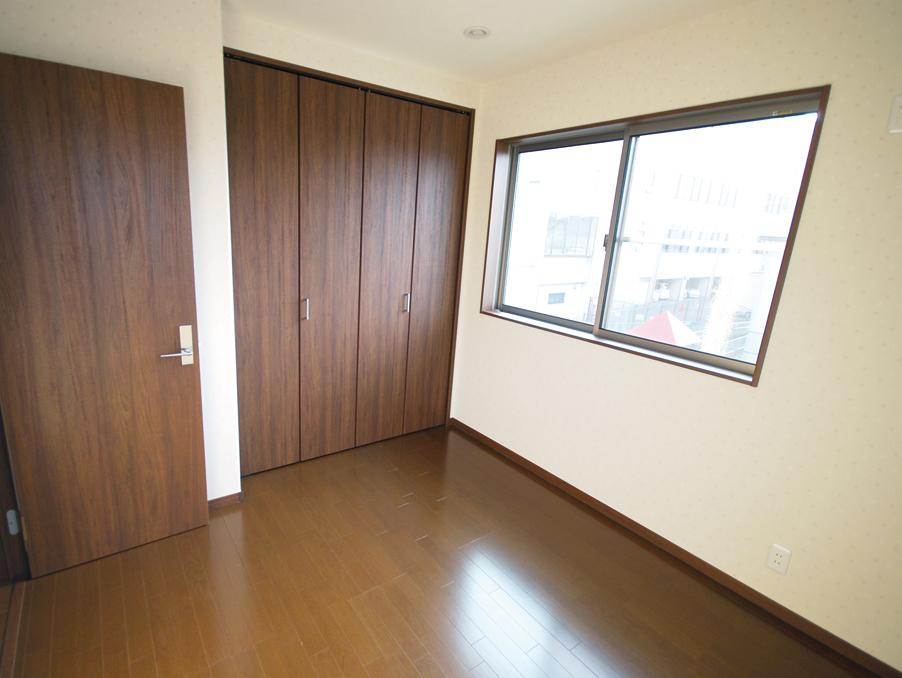 Non-living room. 2 Kaiyoshitsu. (No. 5 locations)