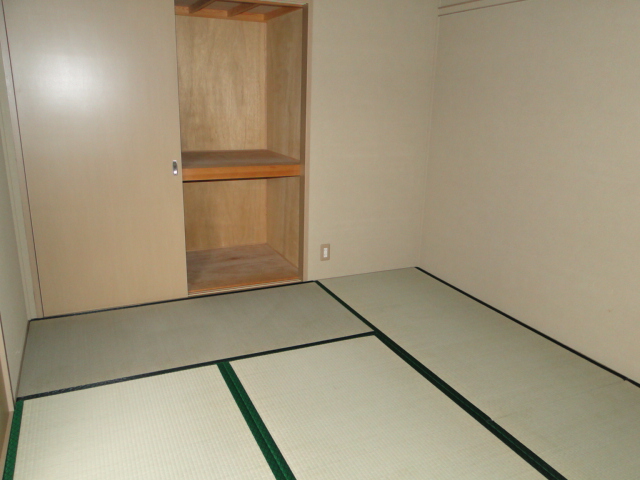 Other room space. It is also good hot settle Japanese-style room