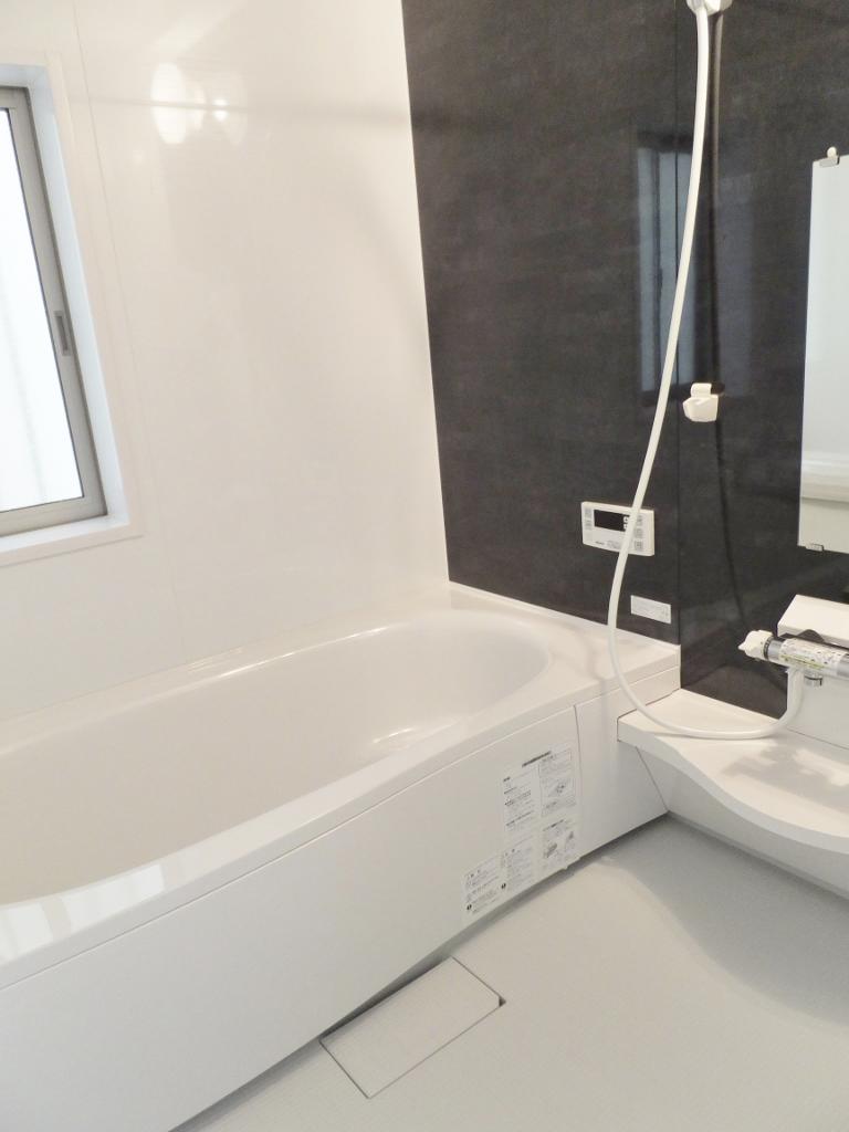 Same specifications photo (bathroom). Same type other properties bathroom