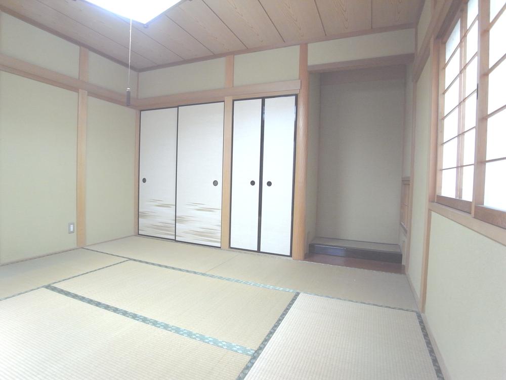 Other introspection. 1F Japanese-style room 8 quires
