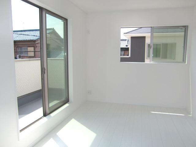 Non-living room. Room (August 2013) Shooting