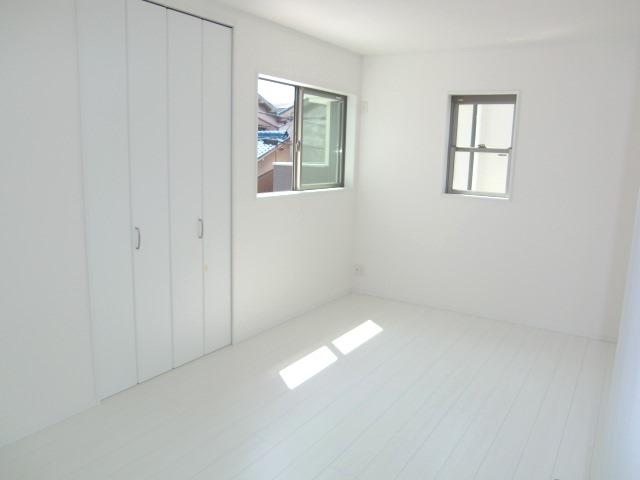 Non-living room. Room (August 2013) Shooting