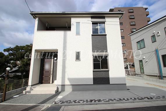 Local appearance photo. It is open-minded home! !