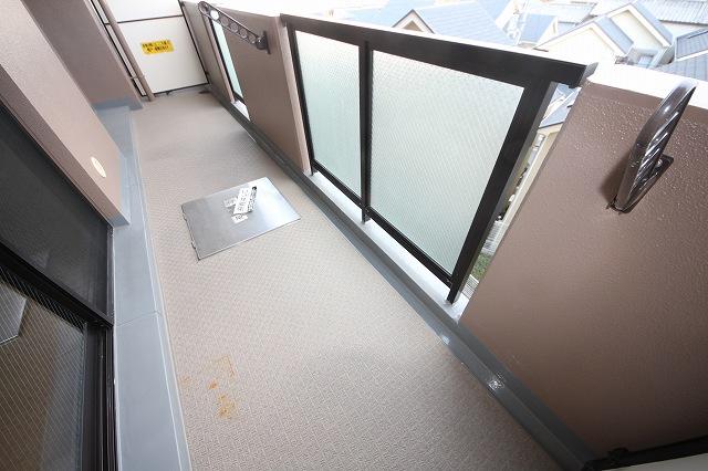 Balcony. Local (12 May 2013) Shooting