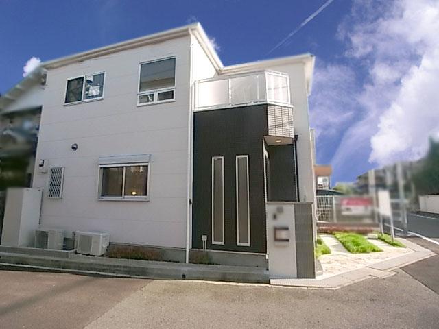 Local appearance photo. Simple appearance, which was the white tones