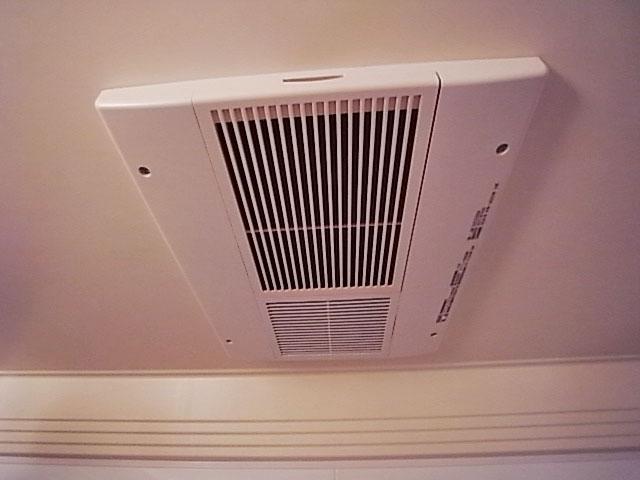Cooling and heating ・ Air conditioning. Bathroom heating dryer