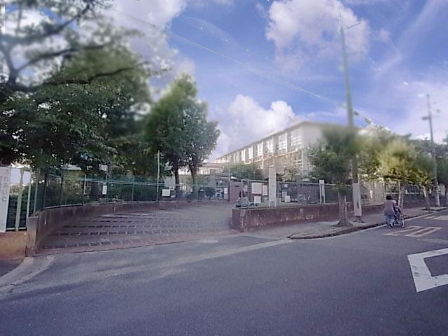 Primary school. Hirakata Municipal Kohoku to elementary school 763m