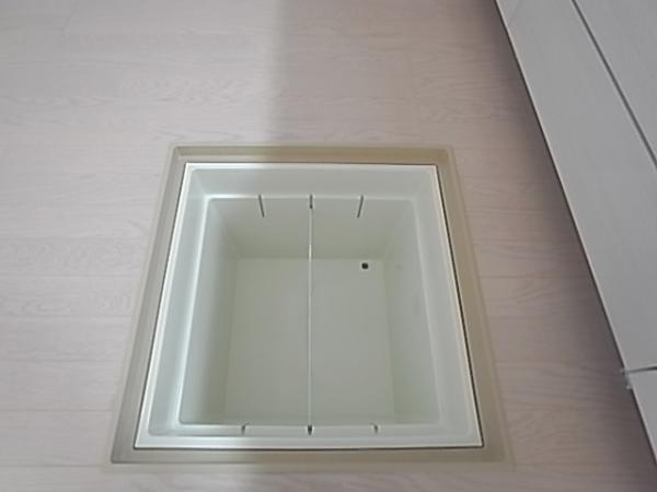 Same specifications photos (Other introspection). Of food stock up, Seasoning is also plenty of storage