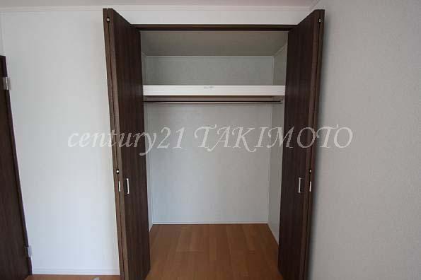 Other. Storage space rich! !