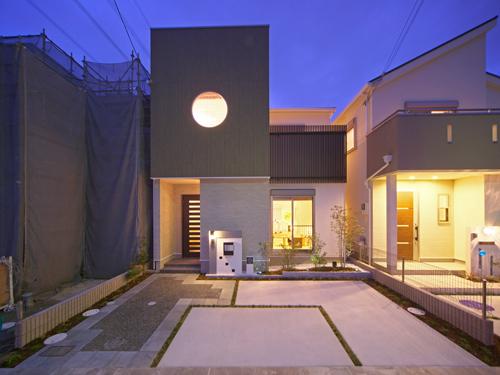 Same specifications photos (appearance). 151 Gotei night view