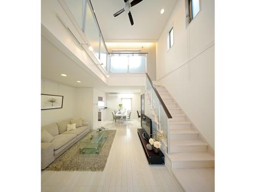 Living. living ・ Produce a dining and open space, which together.