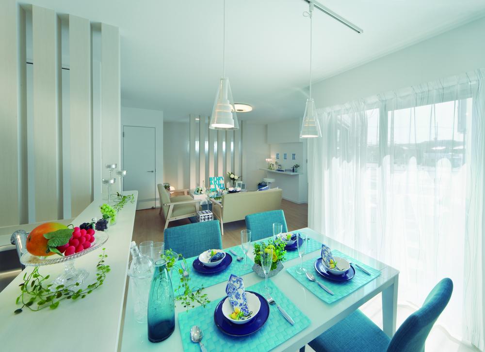 Dining that has been coordinated in blue  [Model house]