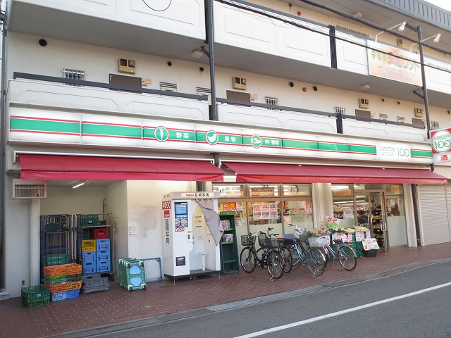 Convenience store. STORE100 Hirakata Kitanakaburi store up (convenience store) 908m