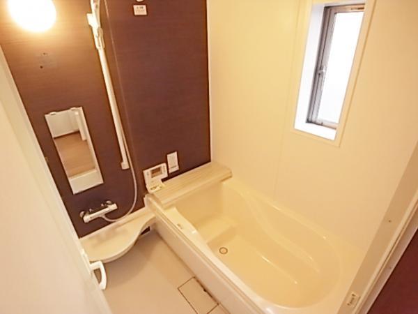 Same specifications photo (bathroom). Comfortable bath time with the bathroom dryer heating