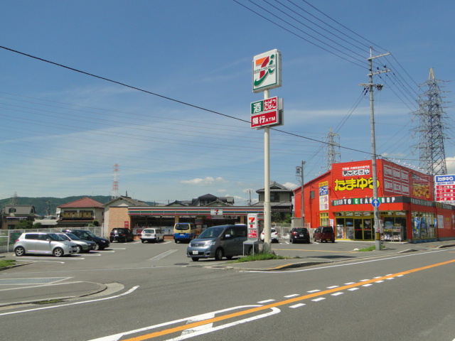 Convenience store. Seven-Eleven Hirakata Nishimakino store up (convenience store) 390m