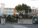 Primary school. 367m to Hirakata Municipal Hirakata second Elementary School (elementary school)