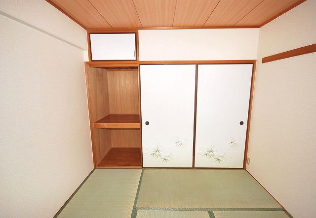 Receipt. Japanese-style room ・ closet