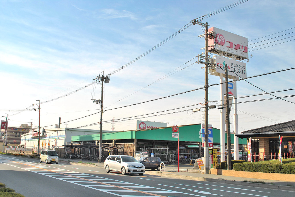 Home center. Komeri Co., Ltd. home improvement Hirakata store up (home improvement) 1095m